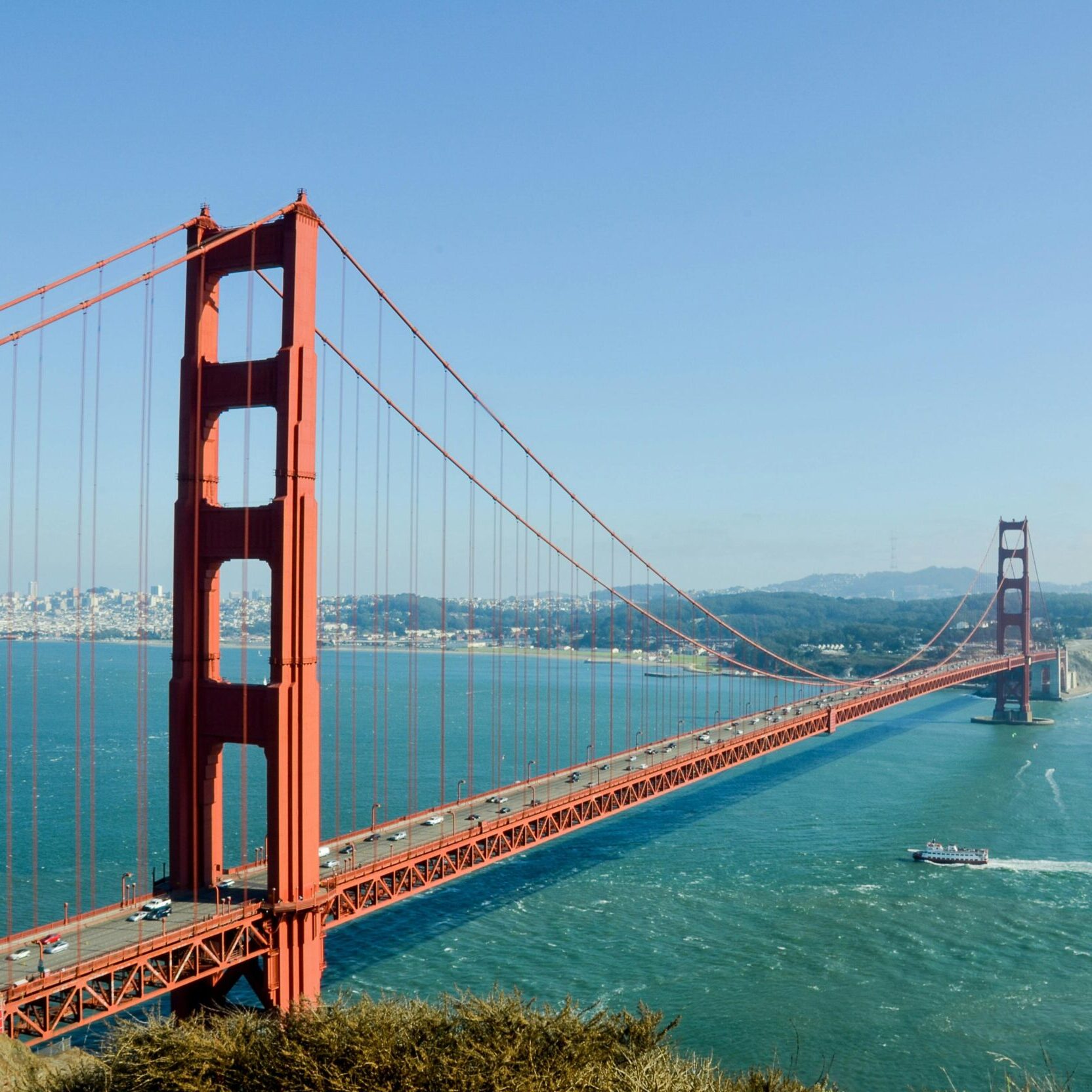 Iconic Golden Gate Bridge spanning the San Francisco Bay on a clear day.
